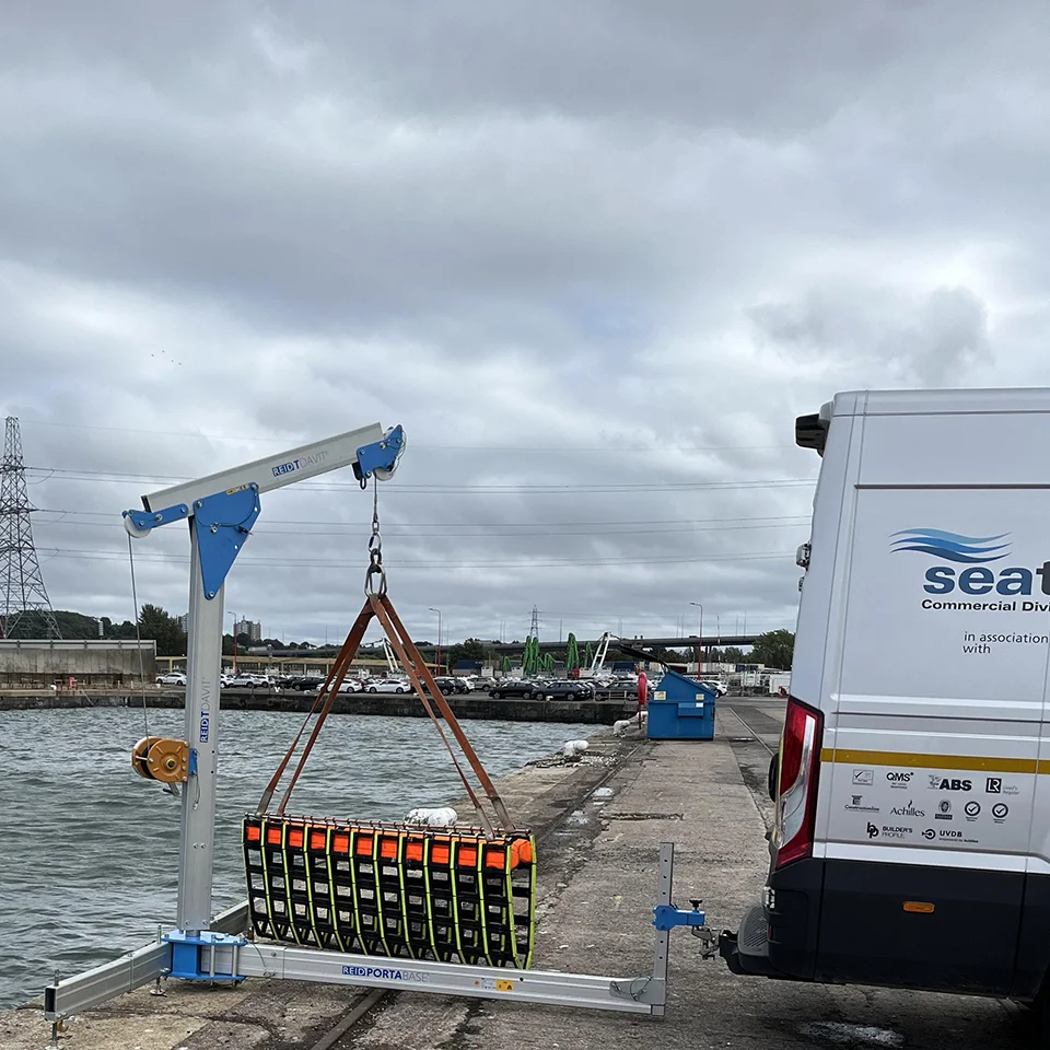 Seatech-Davit-324A
